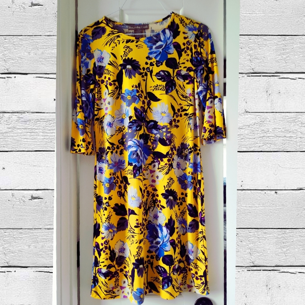 SALE🌟🌟🌟NWOT Alexandra + Oak floral dress